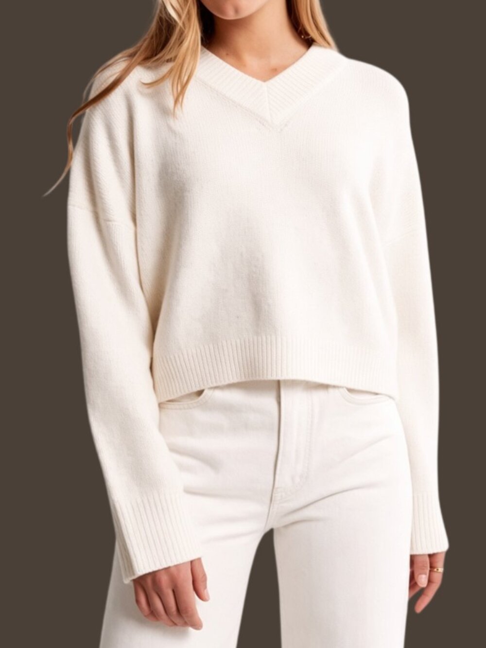 Abercrombie & Fitch Wedge V-Neck Sweater Long Sleeve White Medium